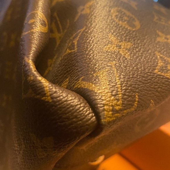 LV Monogram Artsy (New Design) - Picture 5 of 10